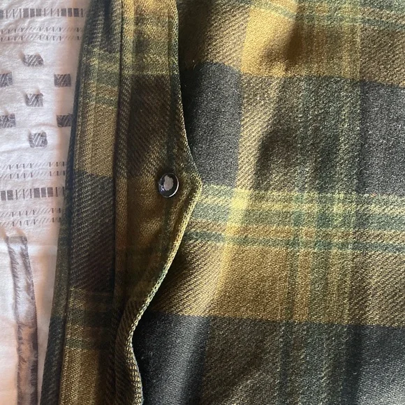 Pendleton Green and Brown Plaid Shirt Jacket - Picture 12 of 15
